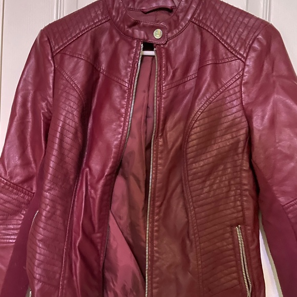 Garnet Leather Jacket Small - Picture 2 of 5